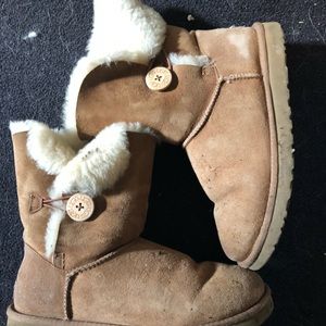 Bailey Button UGGS Used